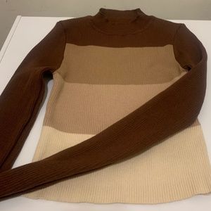 Long sleeve cropped sweater